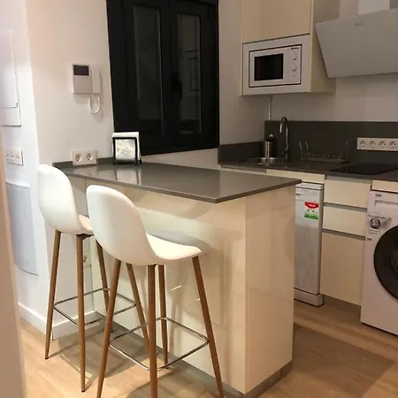 Estudio Centrico En Punonrostro Seville